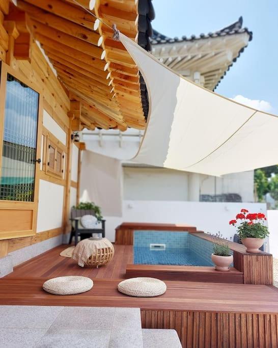 Gyeongju Hanok Sohwa Exterior photo